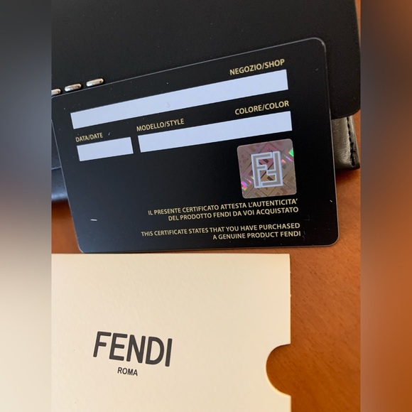 FENDI - Picture 15 of 16